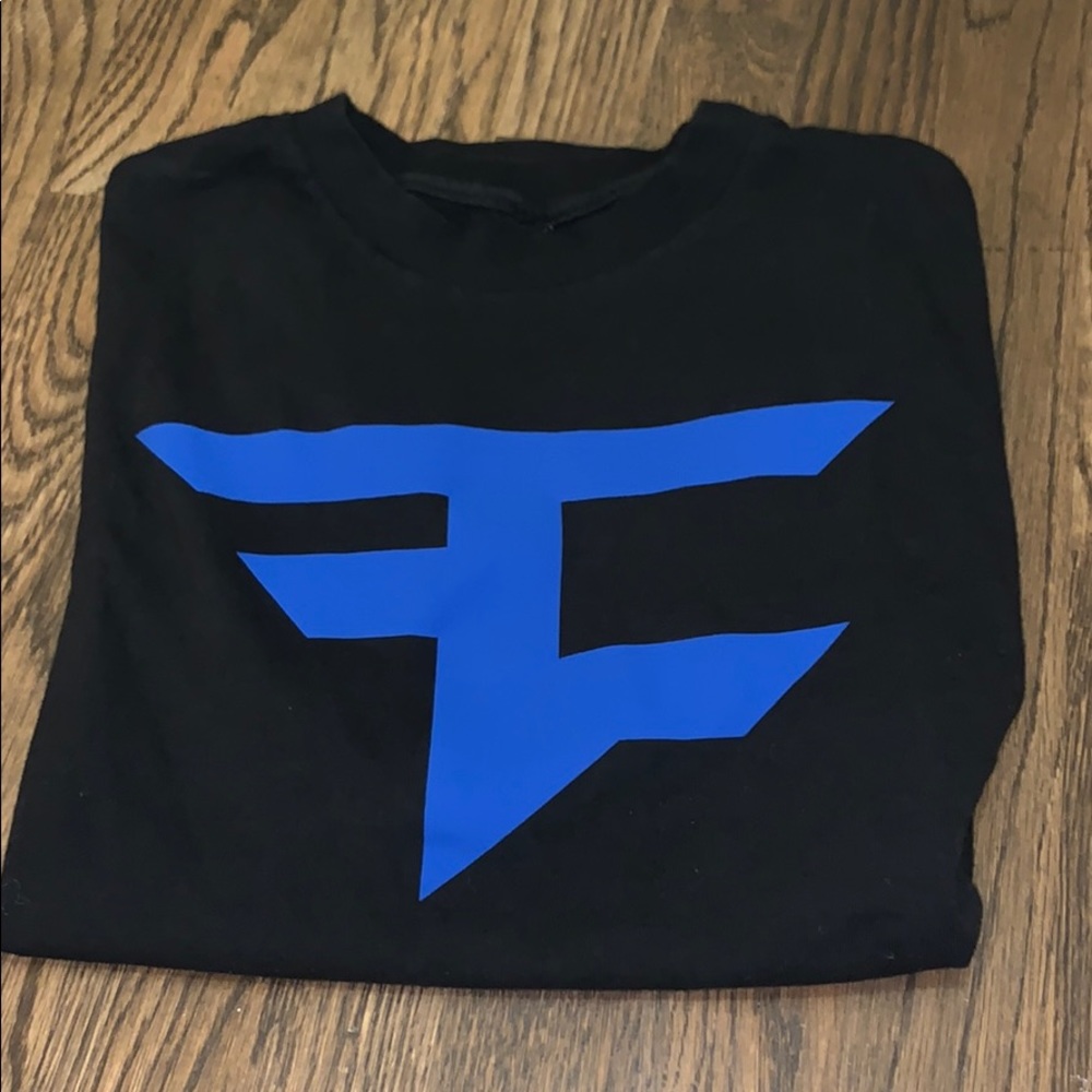 Faze clan tee